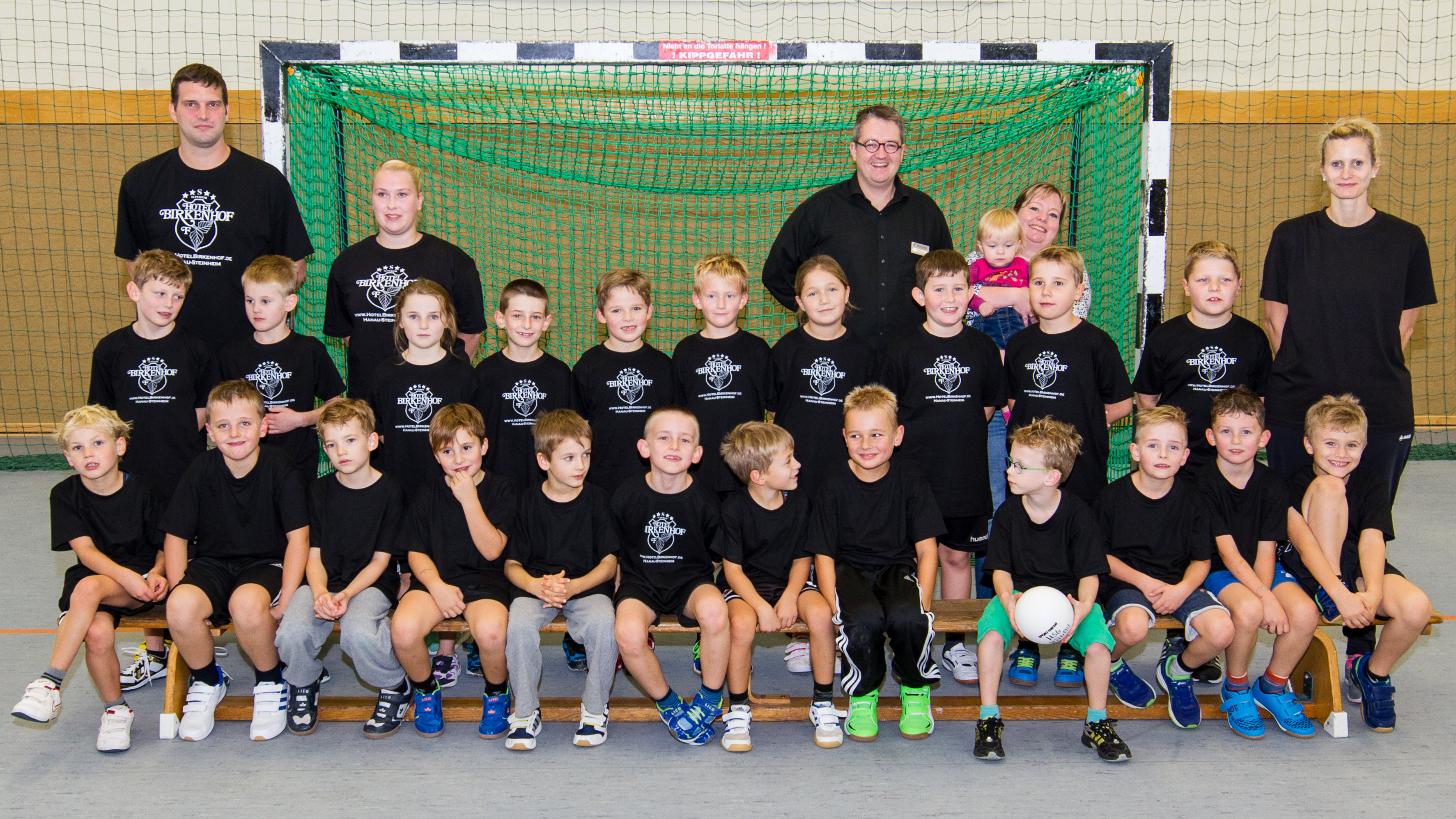 Sponsoring der F-Jugend mit Hotel Birkenhof T-Shirts