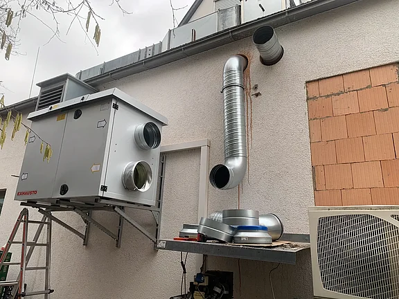 Energiesparender Kreuzwärmetauscher für die Restaurant Ab- und Zuluft 02.02.2024