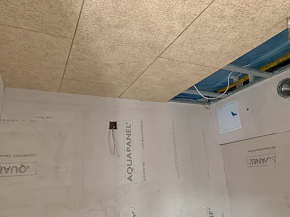 Neue Akustikdecke im Backoffice 27.03.2024