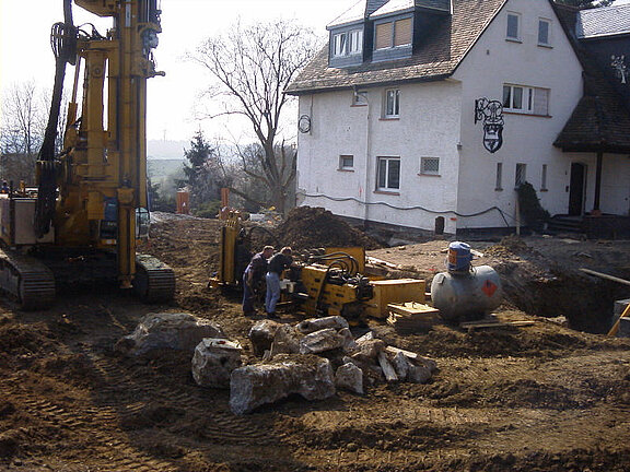 Der riesige Bohrer für den Berliner Verbau wird vorbereitet