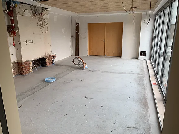 Fertiger Estrich im Barbereich 08.04.2024