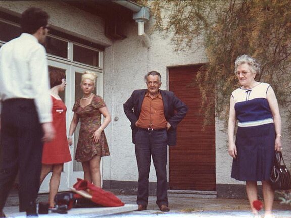 Verwandschaft auf Terrasse 1973
