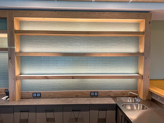 Barregal mit LED-Licht leuchtet